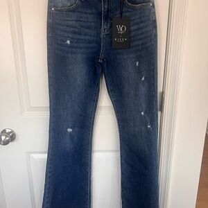 Wild Oak Boutique Risen Dark Blue Distressed Stretch Flare Jeans. Size 7/28 NWT